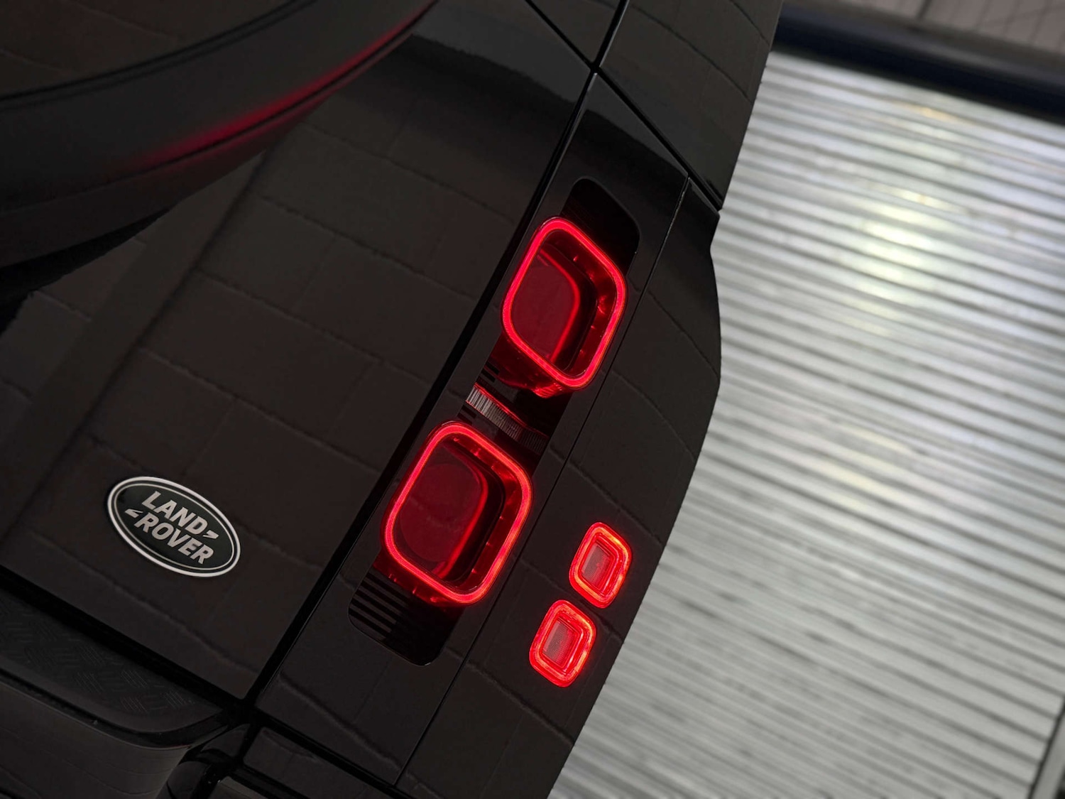 Used Land Rover Defender 2020 for sale - 76478969: Photo 12