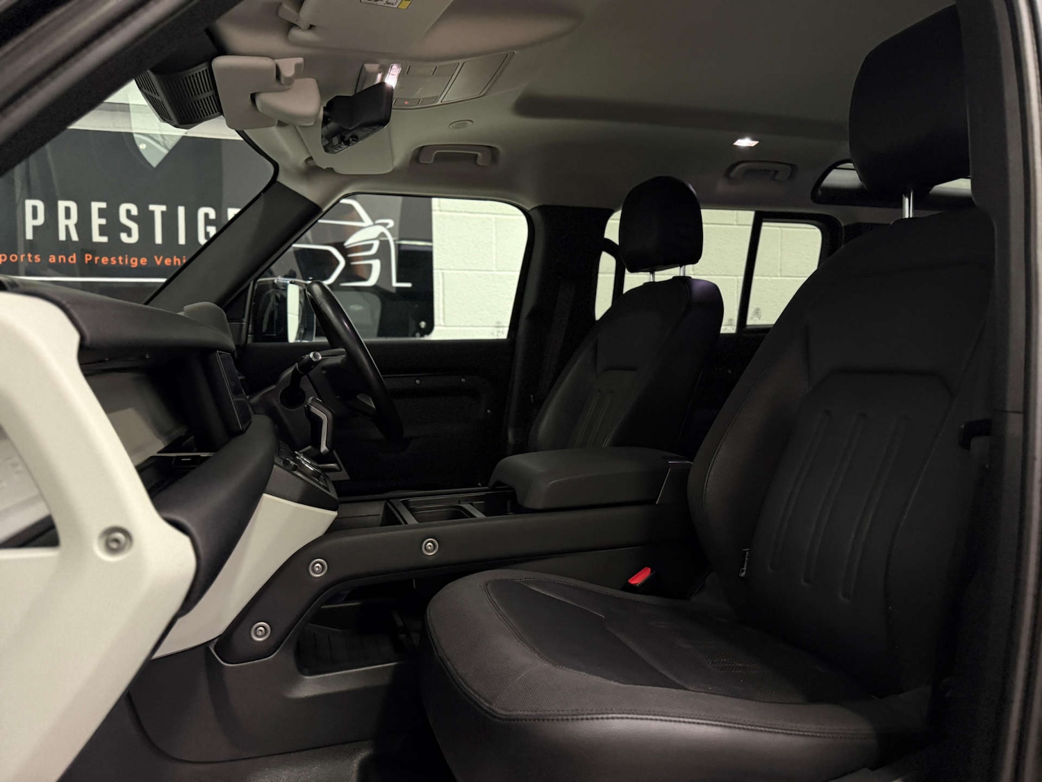 Used Land Rover Defender 2020 for sale - 76478969: Photo 18