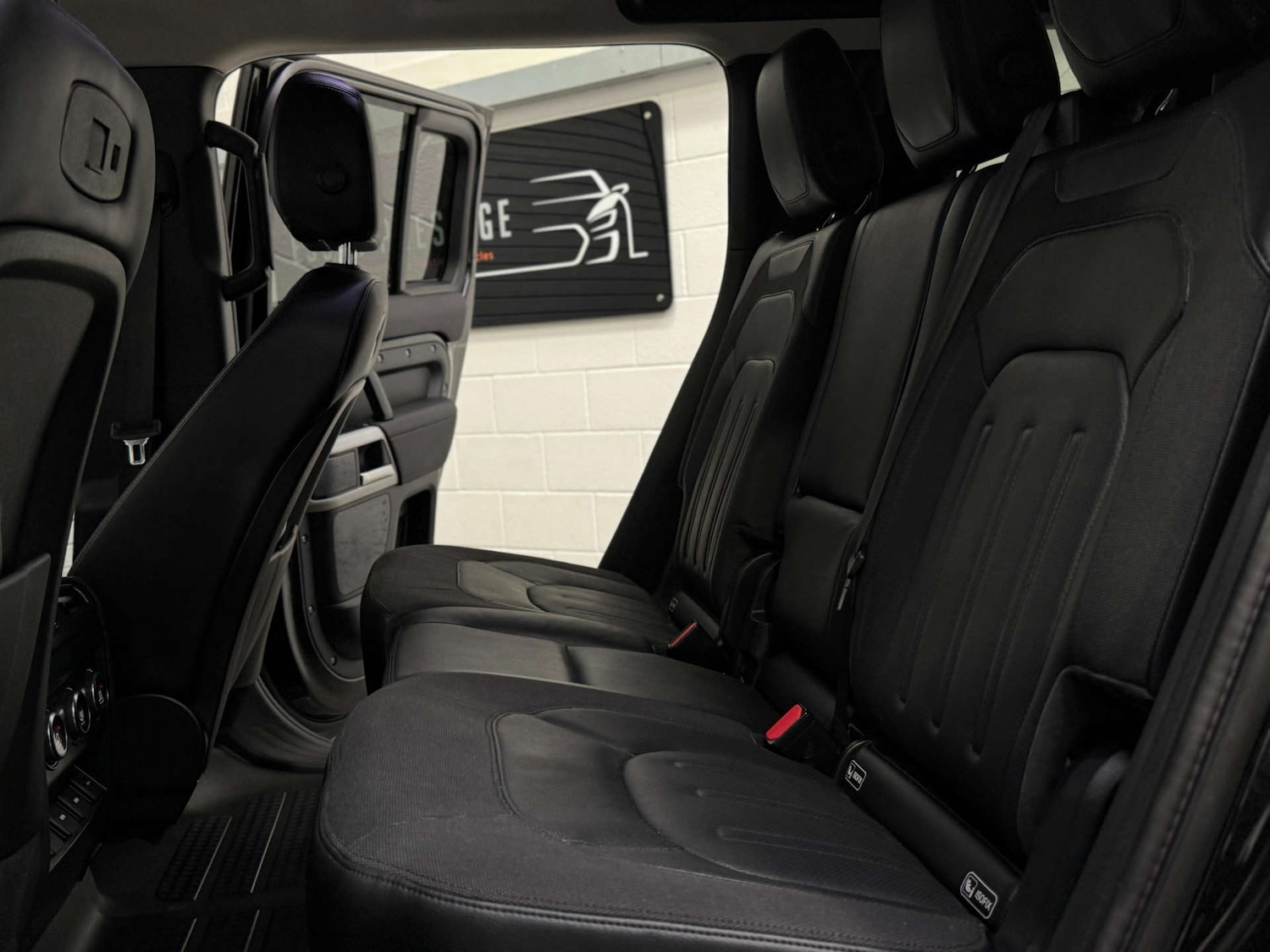 Used Land Rover Defender 2020 for sale - 76478969: Photo 19