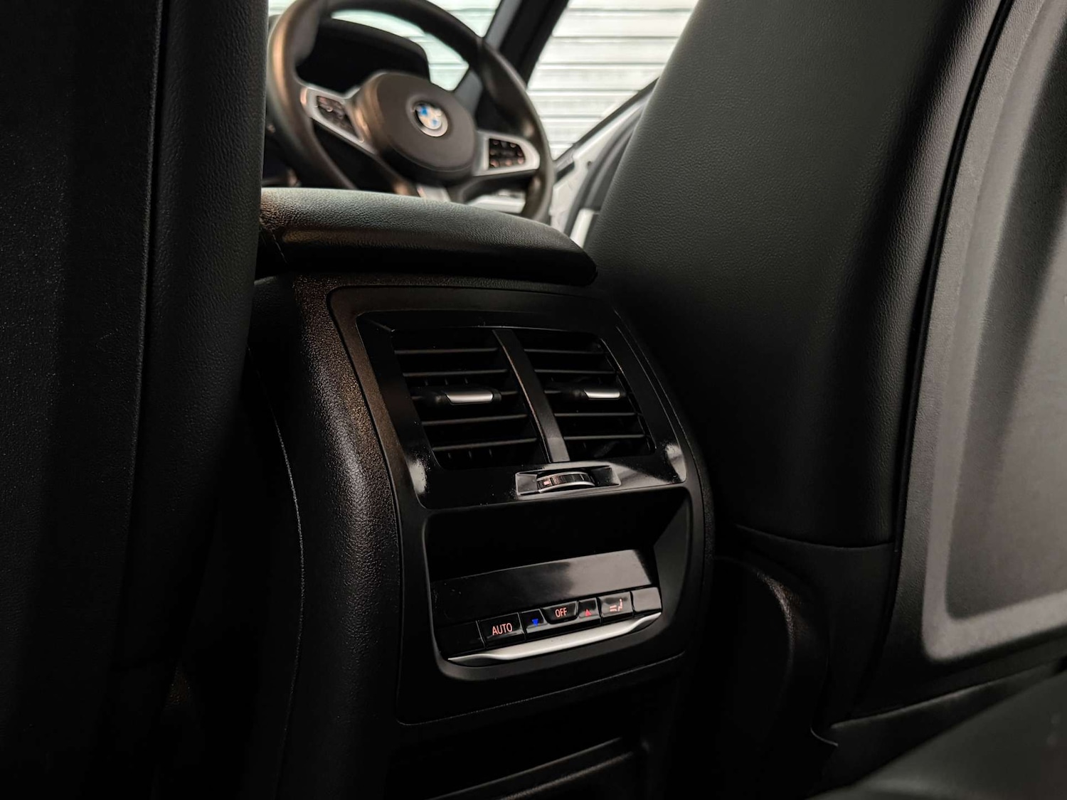 Used BMW X4 2019 for sale - 76414875: Photo 27