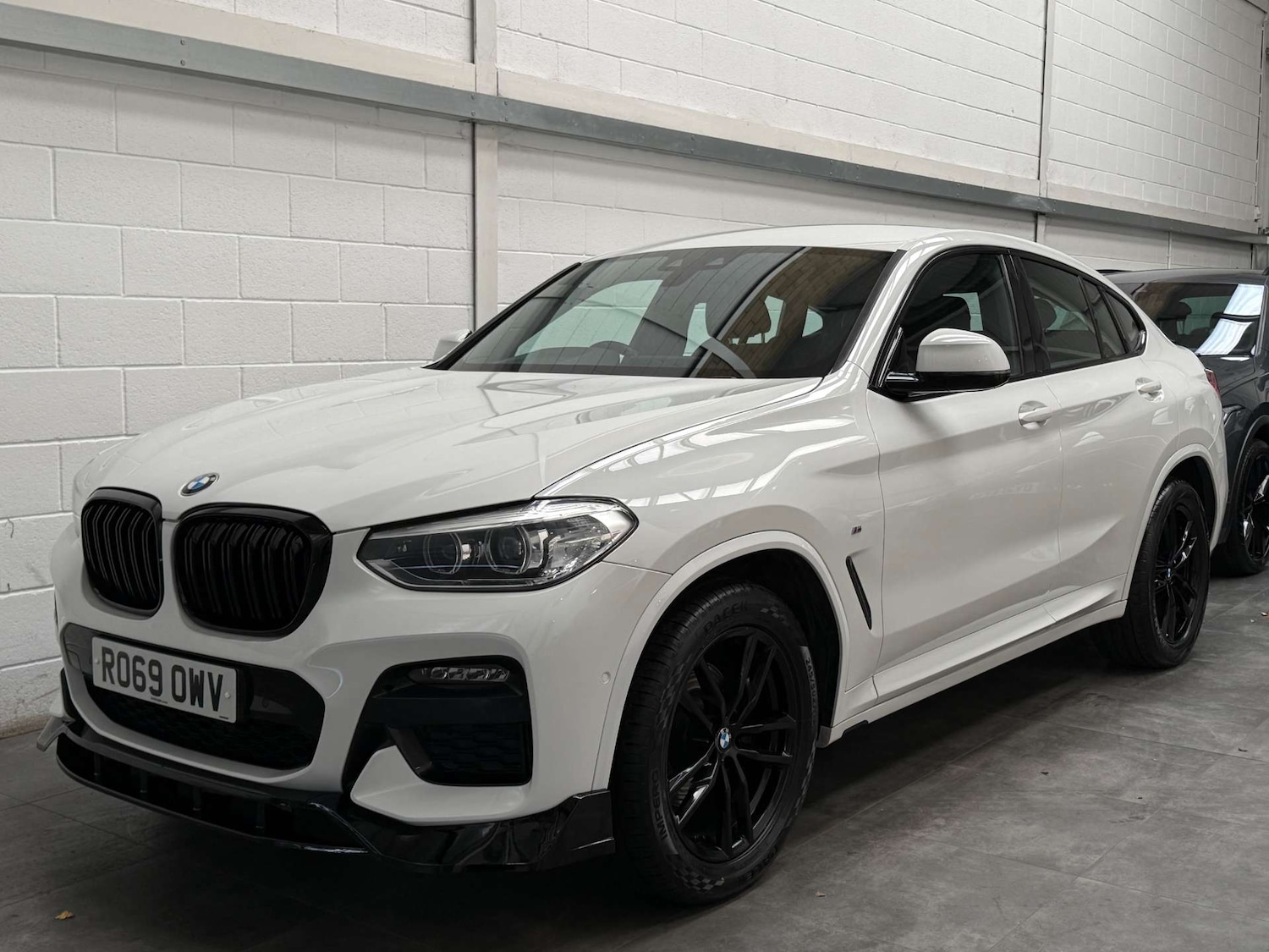 Used BMW X4 2019 for sale - 76414875: Photo 3