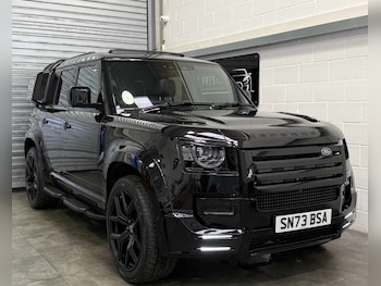 Used Land Rover Defender 2023 for sale - 78570524: Photo