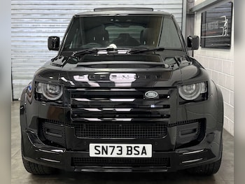 Used Land Rover Defender 2023 for sale - 78570524: Photo