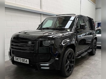Used Land Rover Defender 2023 for sale - 78570524: Photo