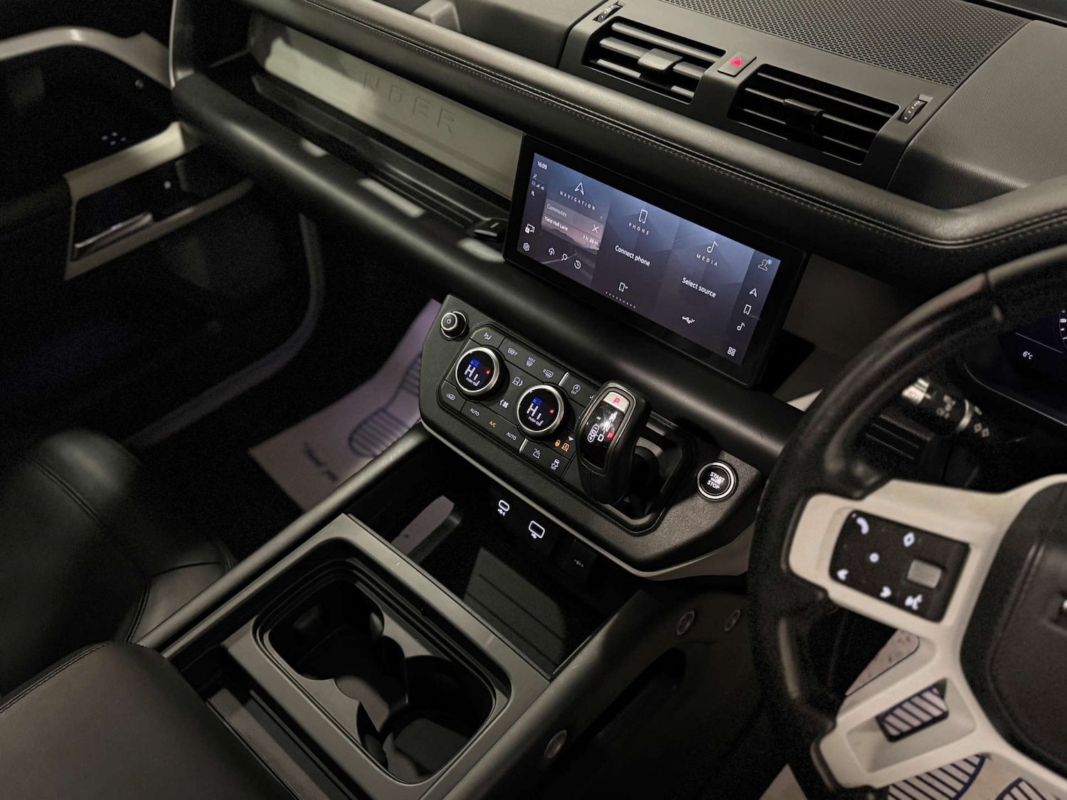 Used Land Rover Defender 2020 for sale - 77147764: Photo 20