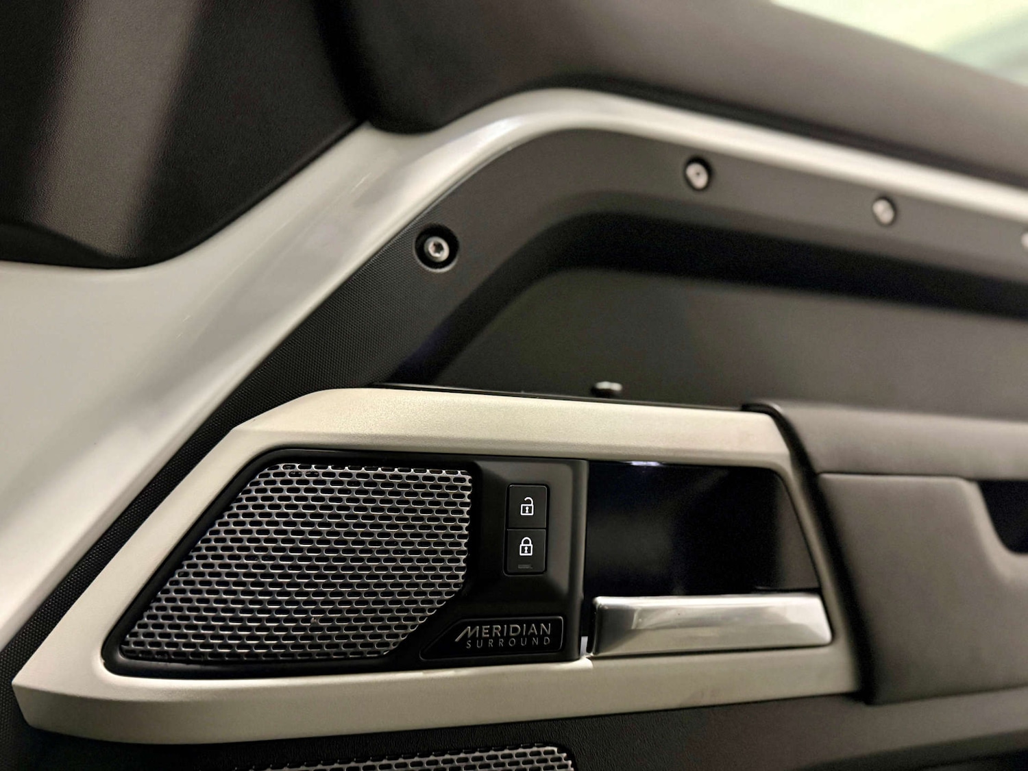 Used Land Rover Defender 2020 for sale - 77147764: Photo 21