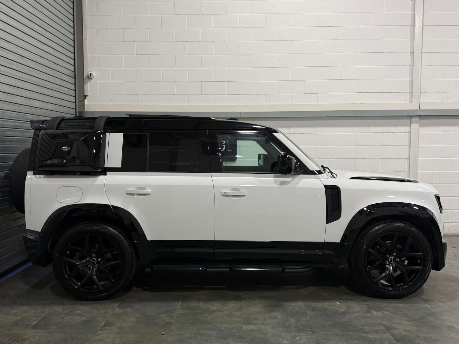 Used Land Rover Defender 2020 for sale - 77147764: Photo 5