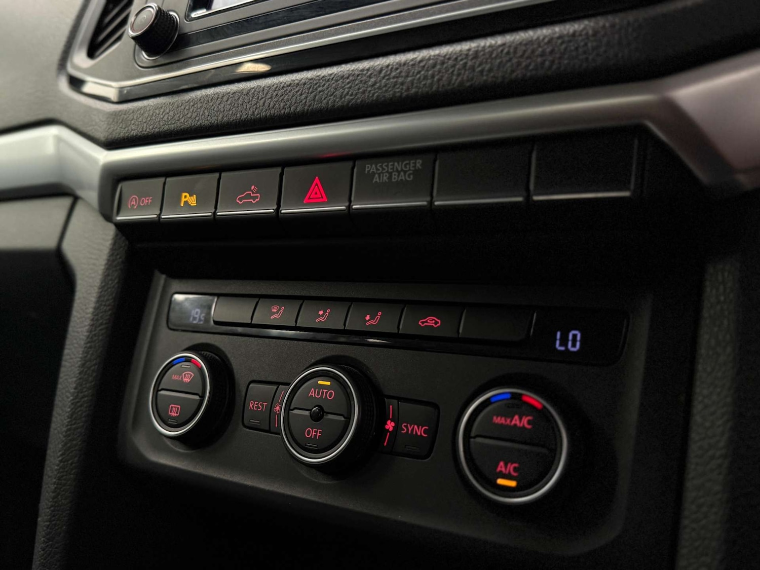 Used Volkswagen Amarok 2018 for sale - 76277790: Photo 22