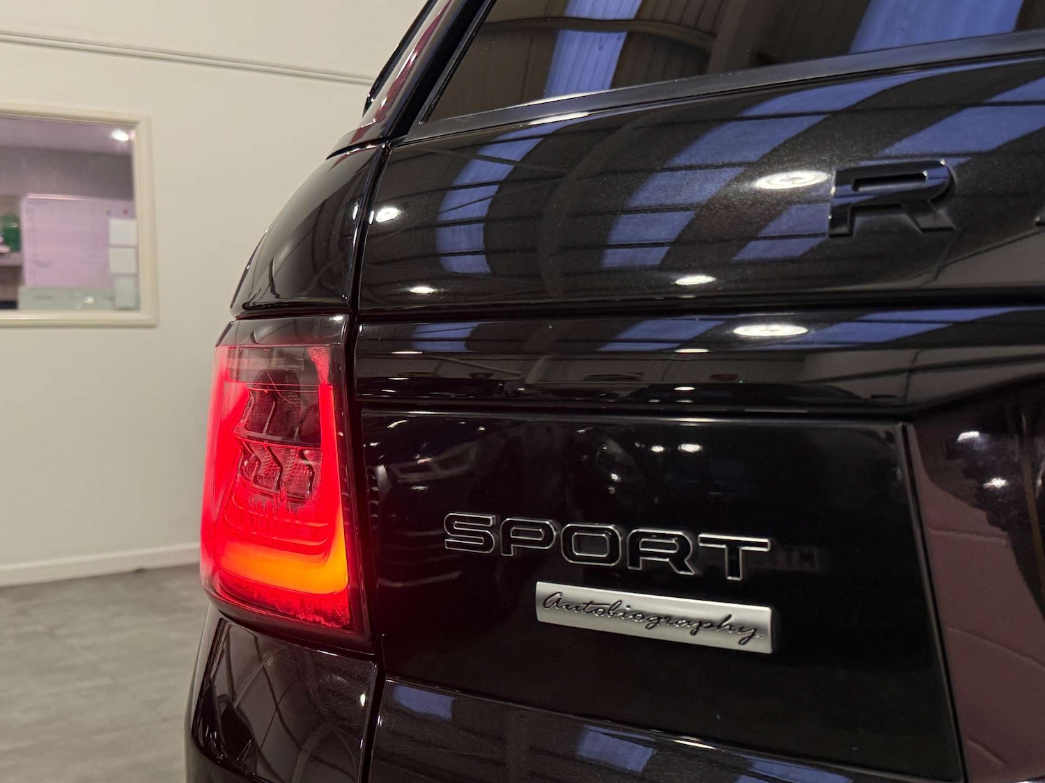 Used Land Rover Range Rover Sport 2018 for sale - 77446395: Photo 9