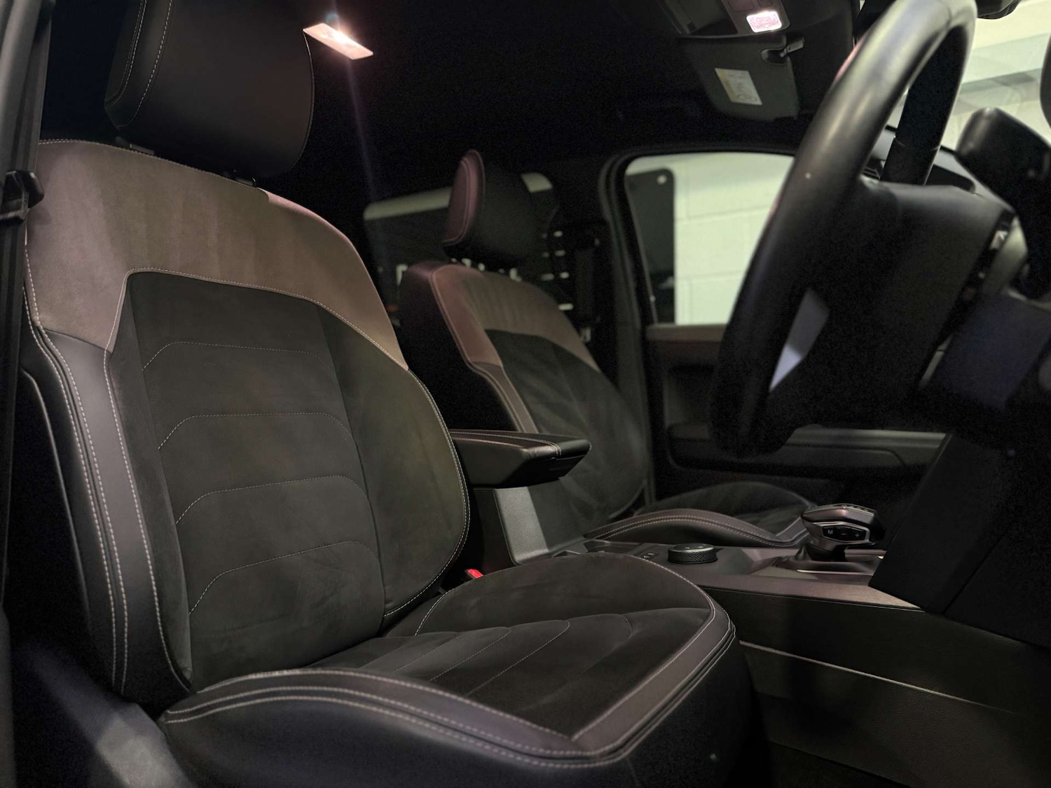 Used Volkswagen Amarok 2023 for sale - 76356055: Photo 16