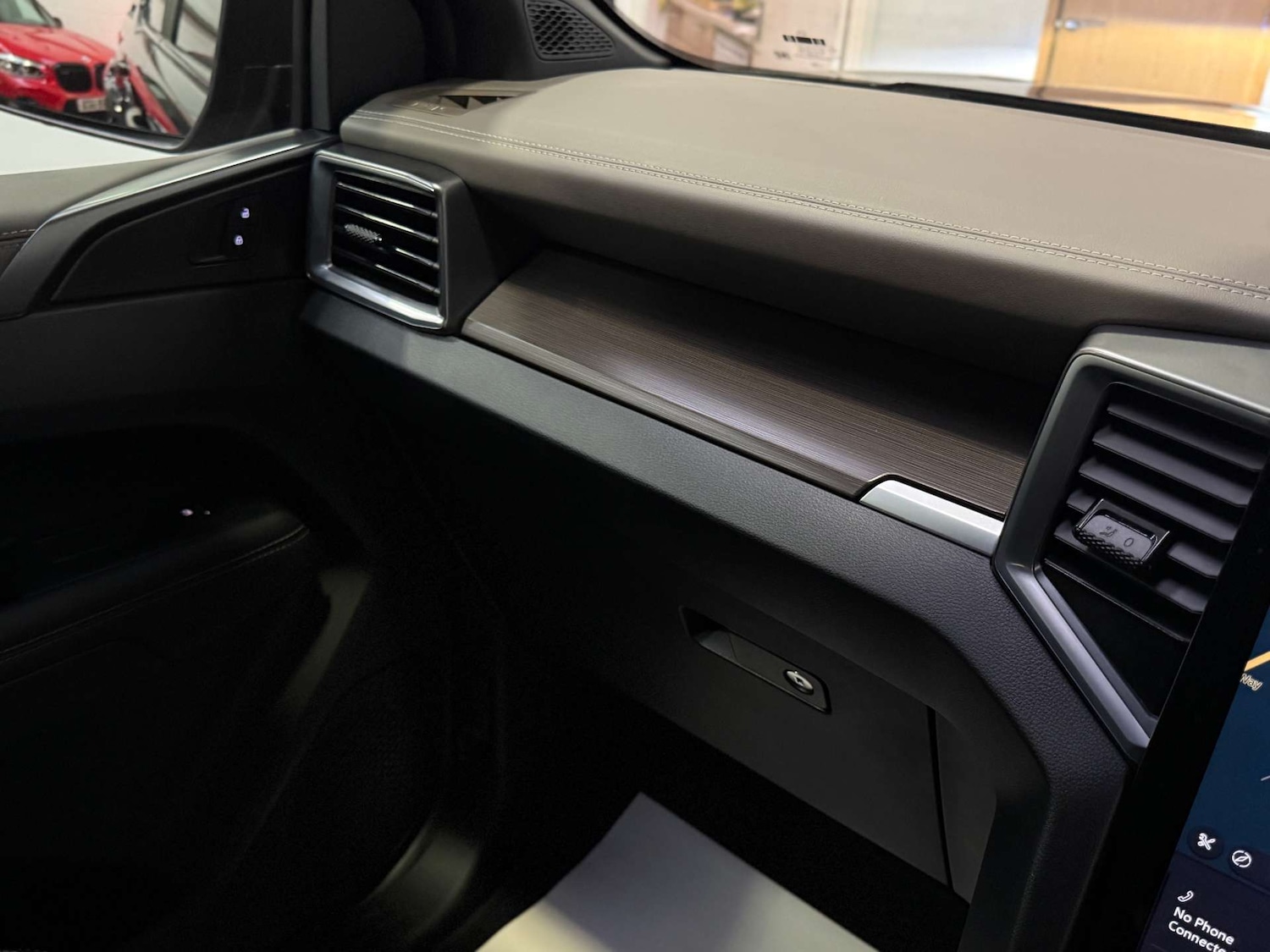 Used Volkswagen Amarok 2023 for sale - 76356055: Photo 23
