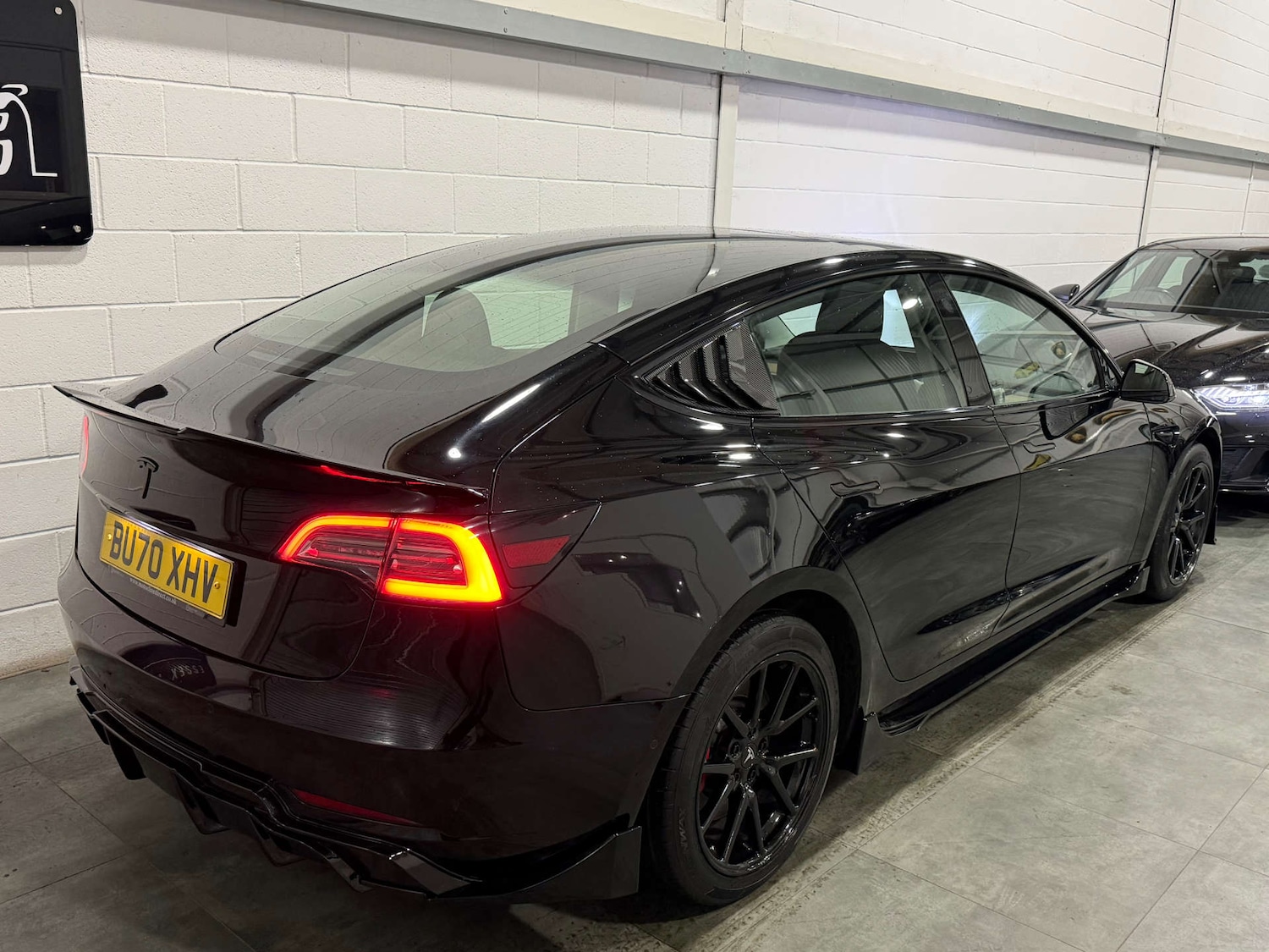 Used Tesla Model 3 2020 for sale - 76837456: Photo 5