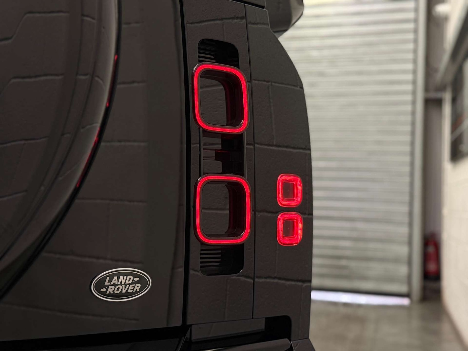 Used Land Rover Defender 2020 for sale - 76531565: Photo 10