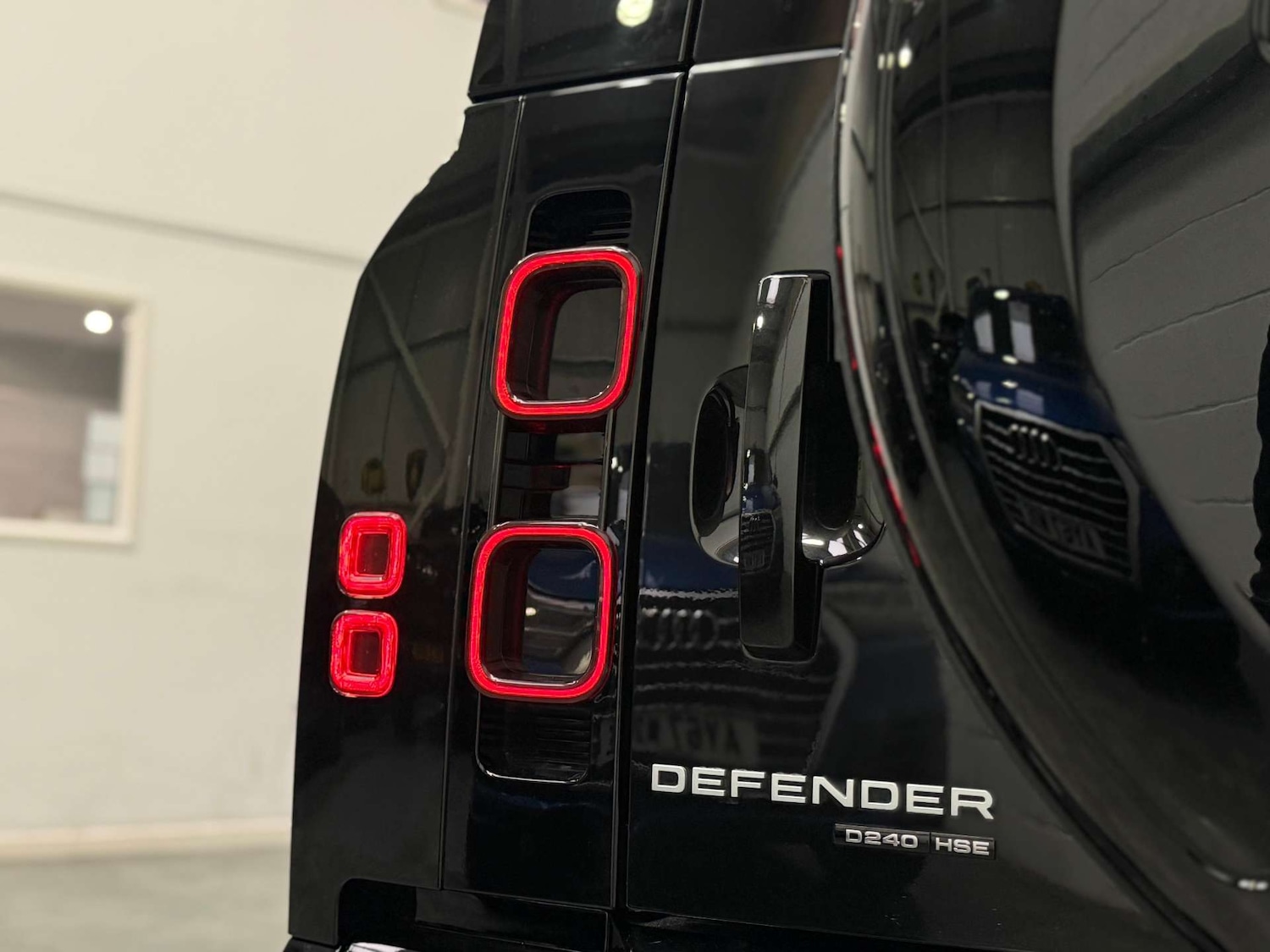 Used Land Rover Defender 2020 for sale - 76531565: Photo 12