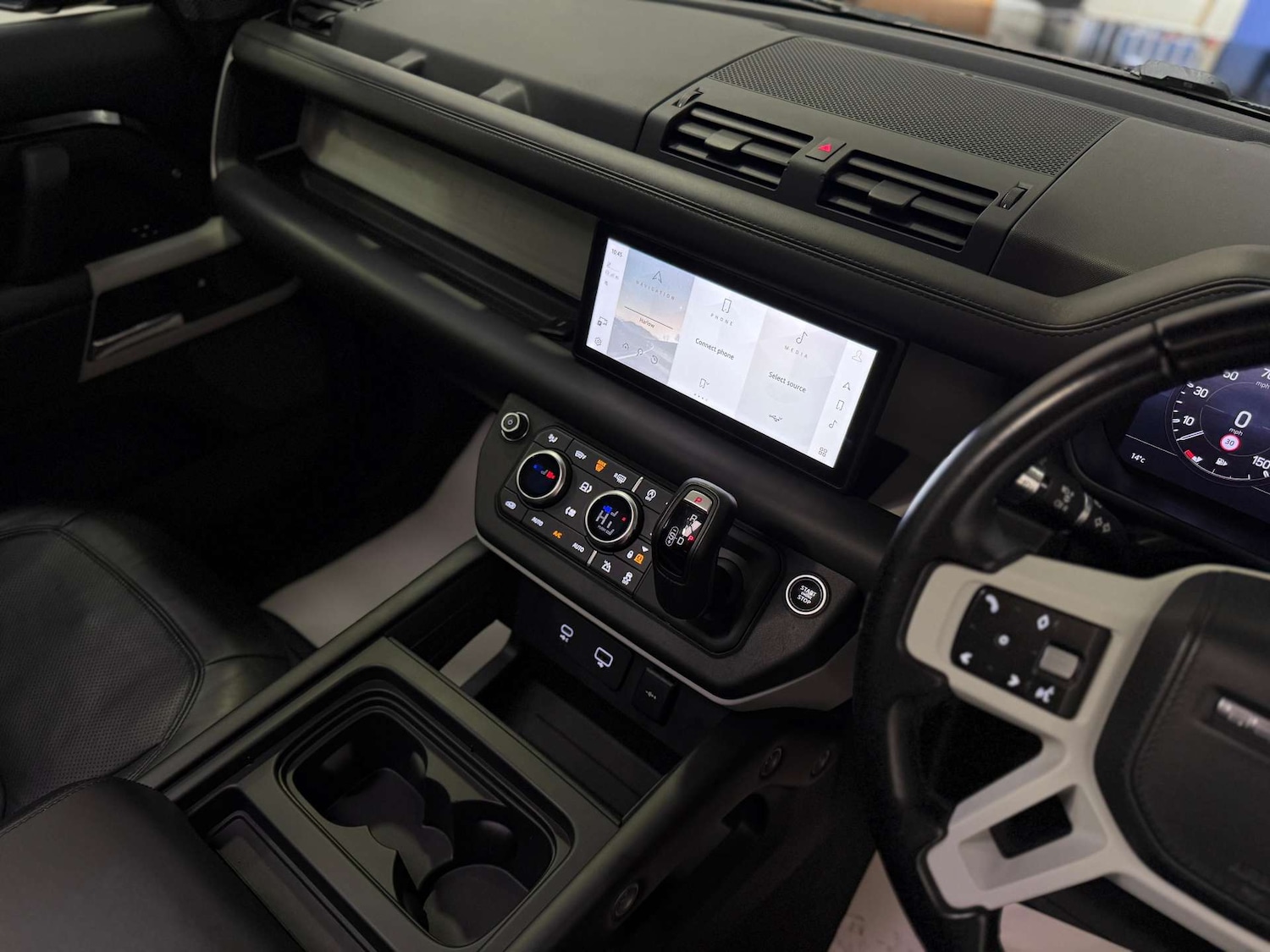 Used Land Rover Defender 2020 for sale - 76531565: Photo 18