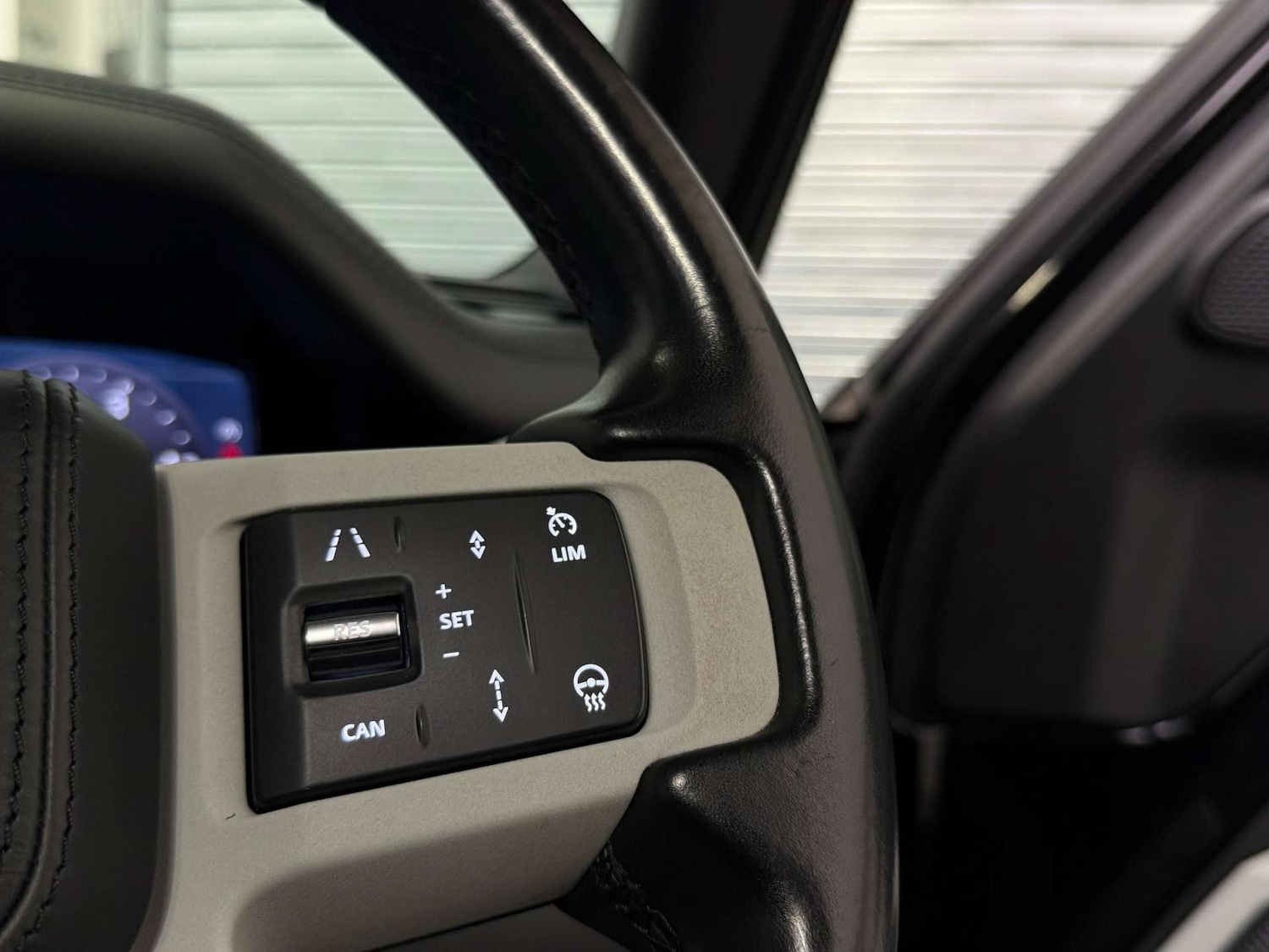 Used Land Rover Defender 2020 for sale - 76531565: Photo 23