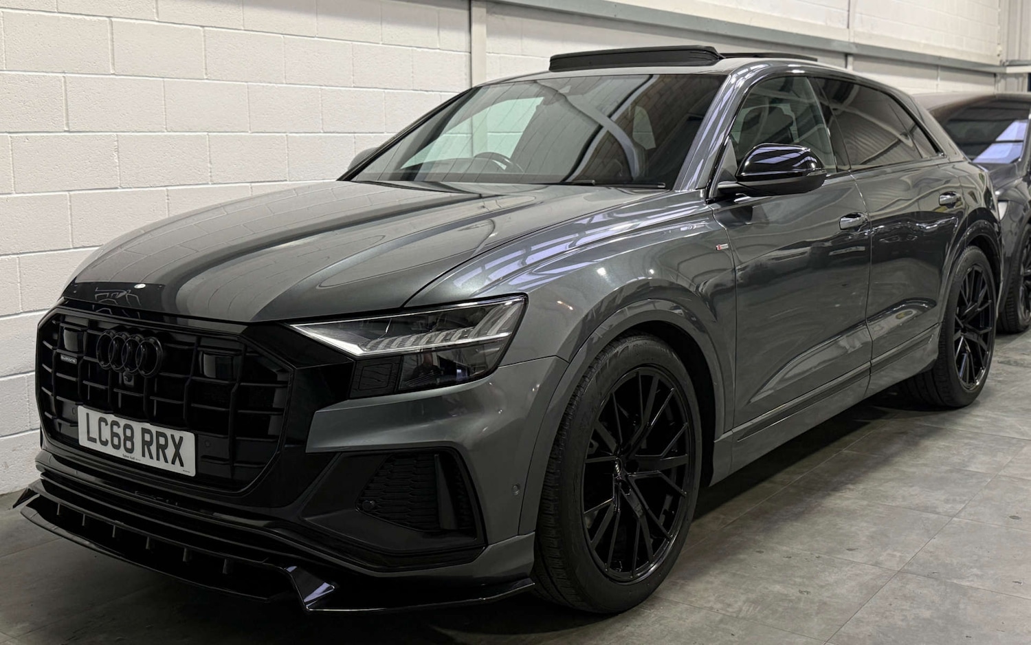 Used Audi Q8 2019 for sale - 77655655: Photo 3