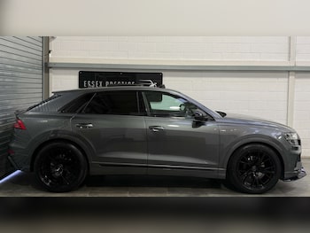 Used Audi Q8 2019 for sale - 77655655: Photo