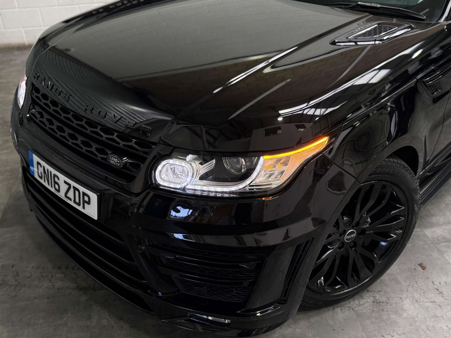 Used Land Rover Range Rover Sport 2016 for sale - 77031683: Photo 10