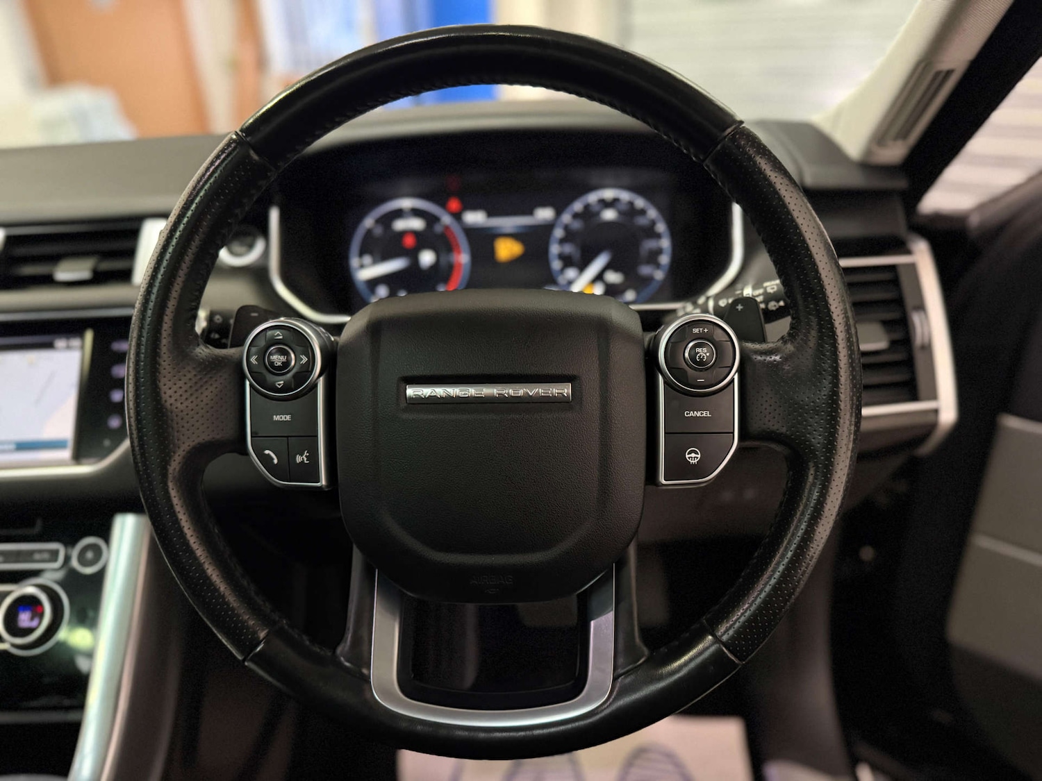 Used Land Rover Range Rover Sport 2016 for sale - 77031683: Photo 11