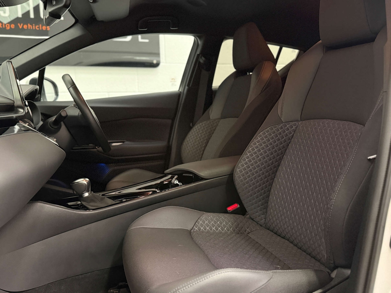 Used Toyota C-HR 2023 for sale - 77581135: Photo 17