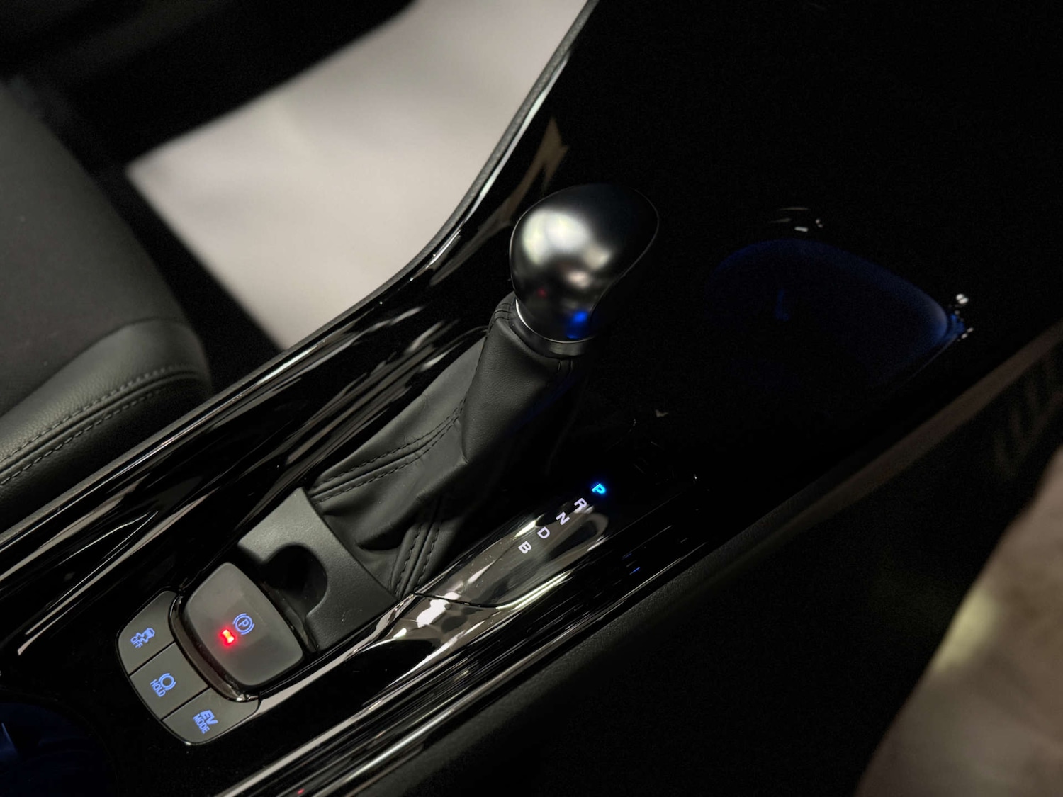 Used Toyota C-HR 2023 for sale - 77581135: Photo 20