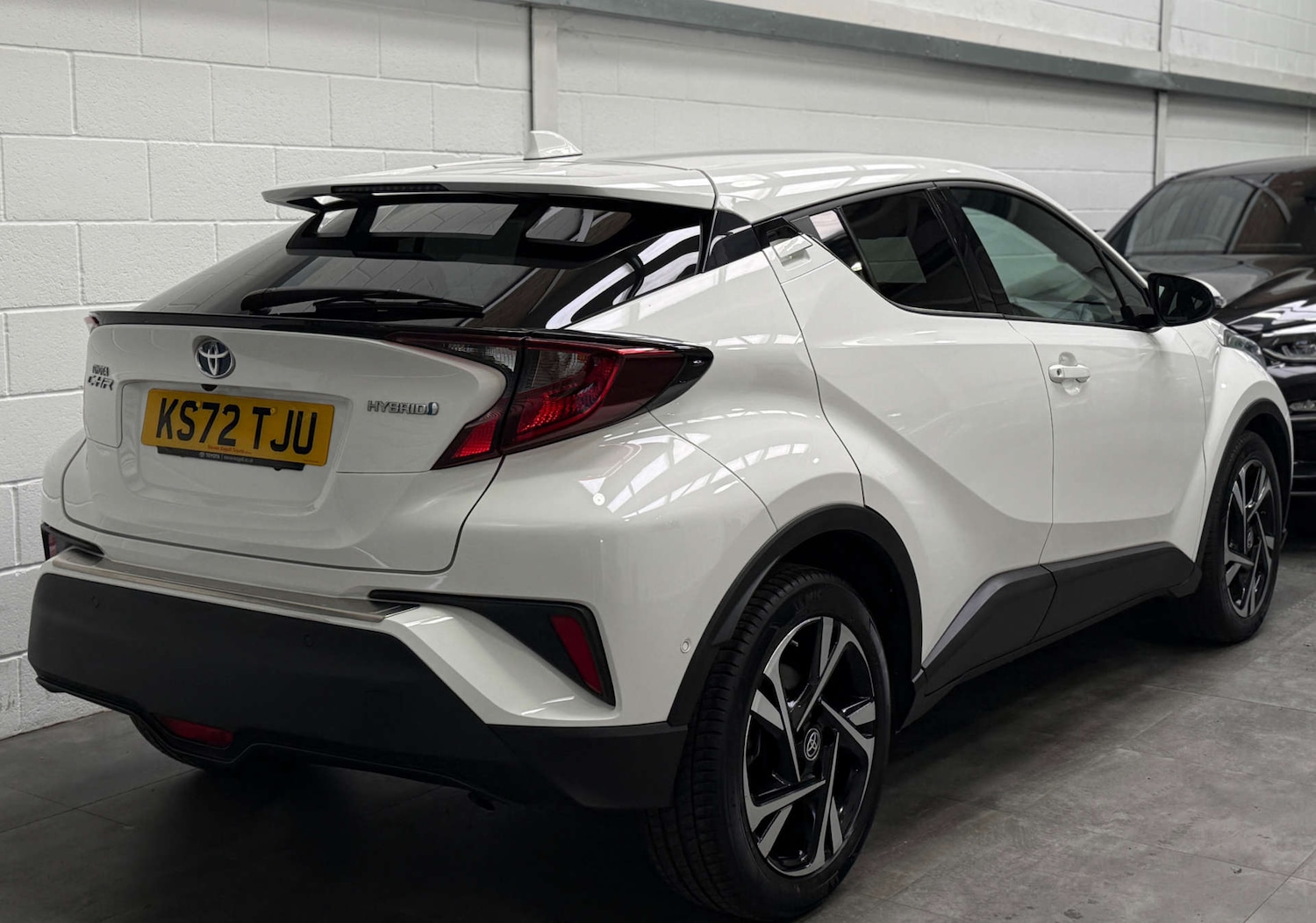 Used Toyota C-HR 2023 for sale - 77581135: Photo 6