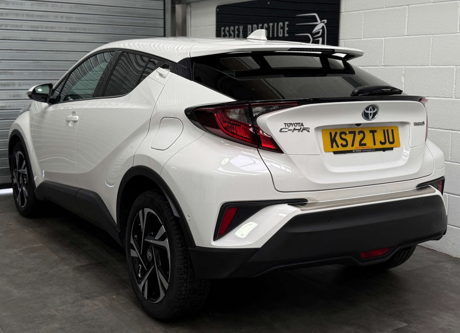 Used Toyota C-HR 2023 for sale - 77581135: Photo 8