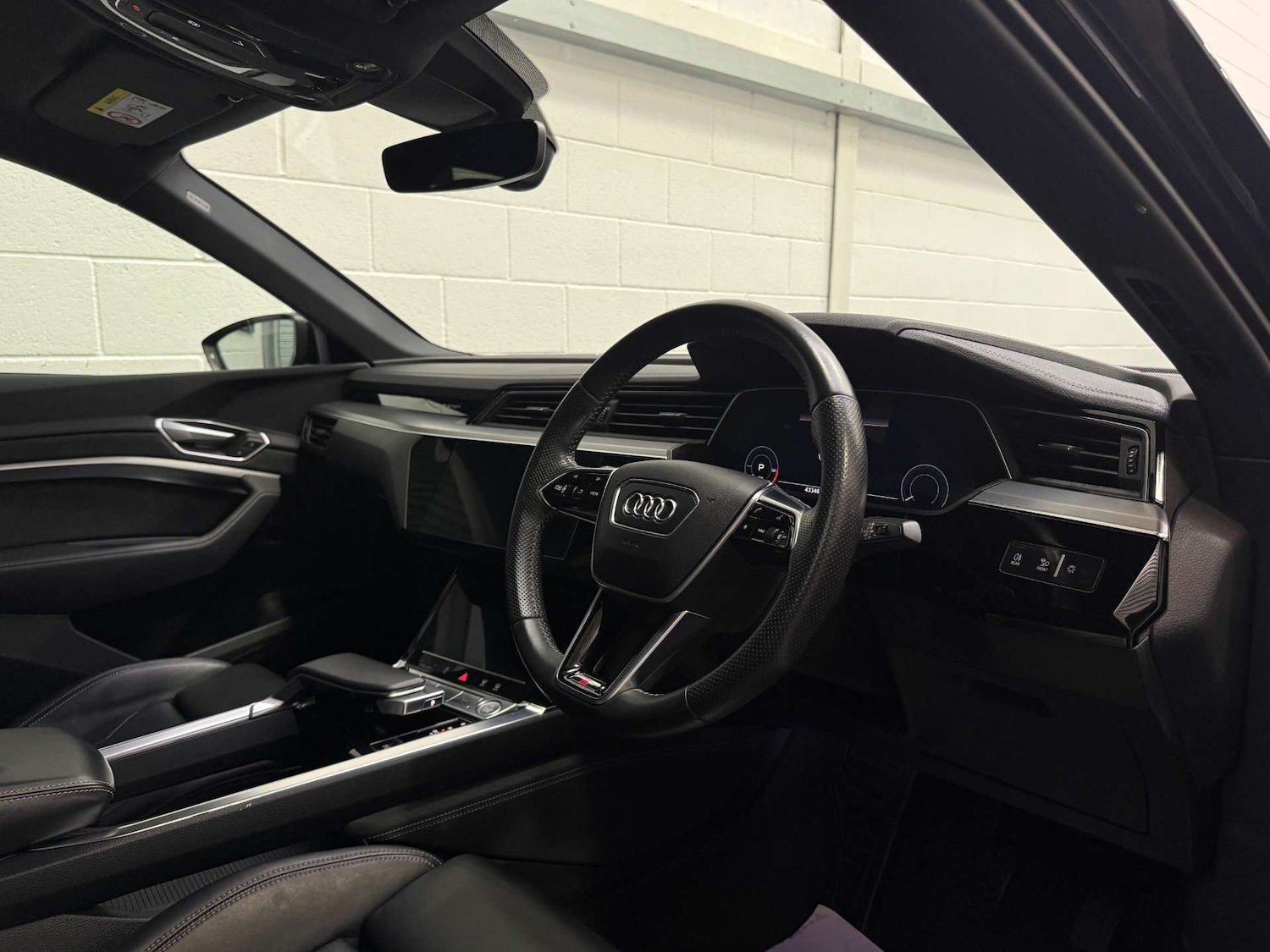 Used Audi e-tron 2020 for sale - 76765020: Photo 14