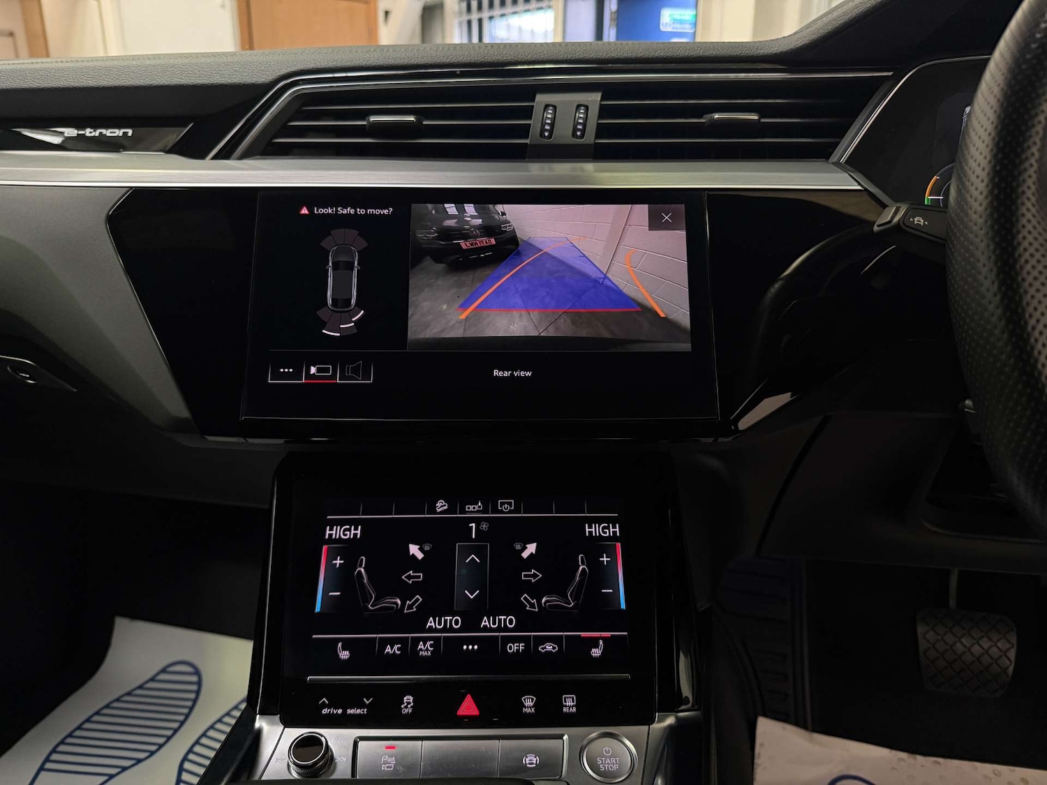 Used Audi e-tron 2020 for sale - 76765020: Photo 21