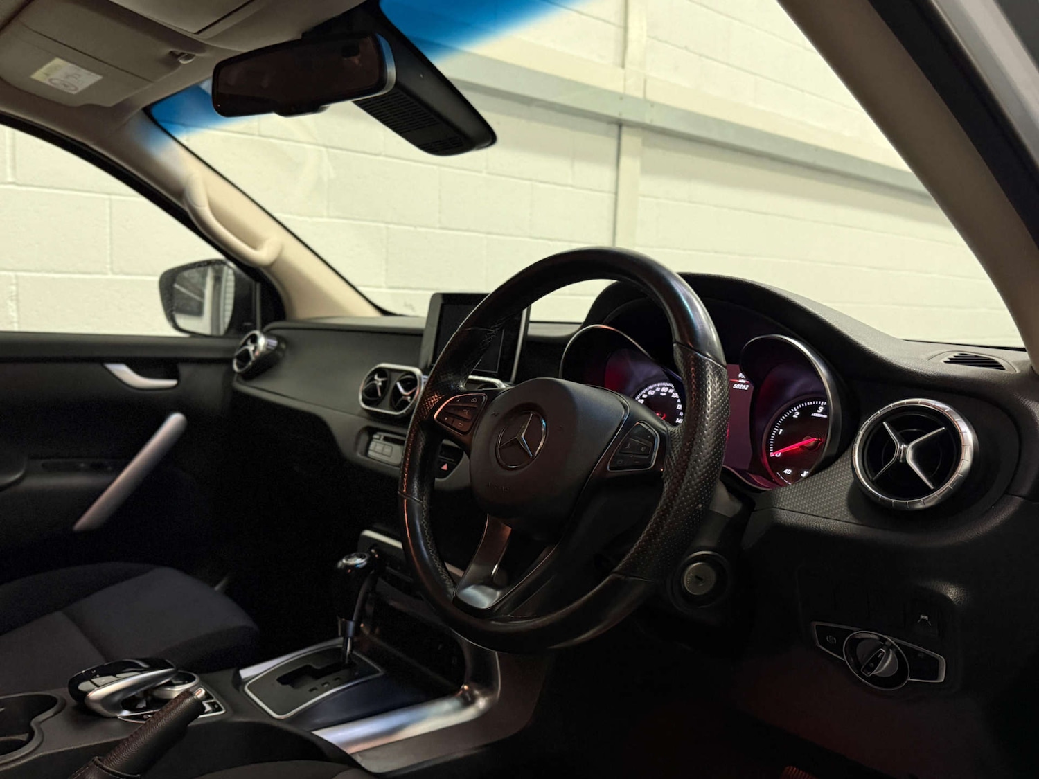 Used Mercedes-Benz X-Class 2019 for sale - 76165326: Photo 15