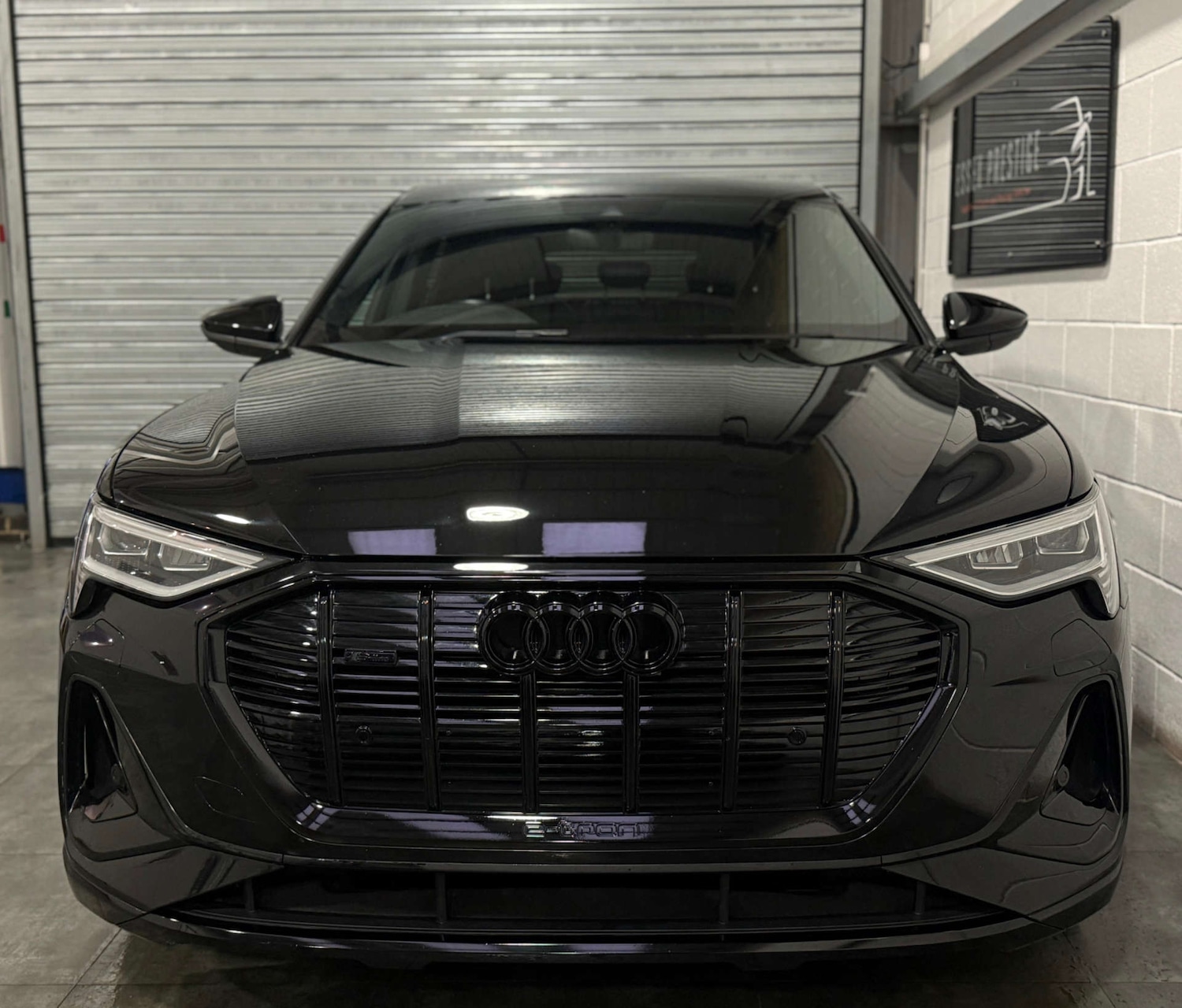Used Audi e-tron 2021 for sale - 76165333: Photo 2