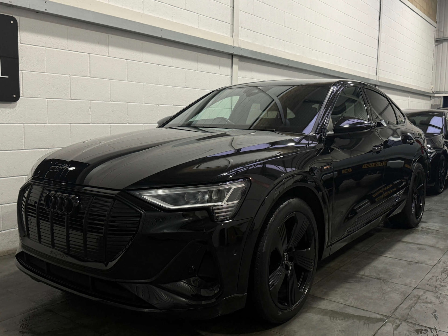 Used Audi e-tron 2021 for sale - 76165333: Photo 3