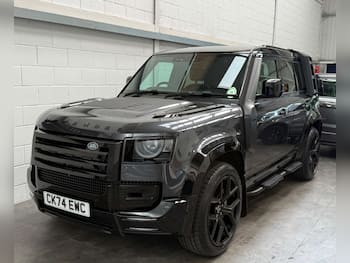 Used Land Rover Defender 2024 for sale - 79628488: Photo