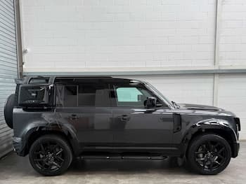 Used Land Rover Defender 2024 for sale - 79628488: Photo