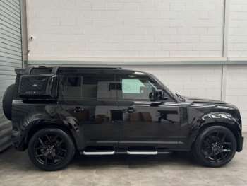Used Land Rover Defender 2021 for sale - 74923309: Photo