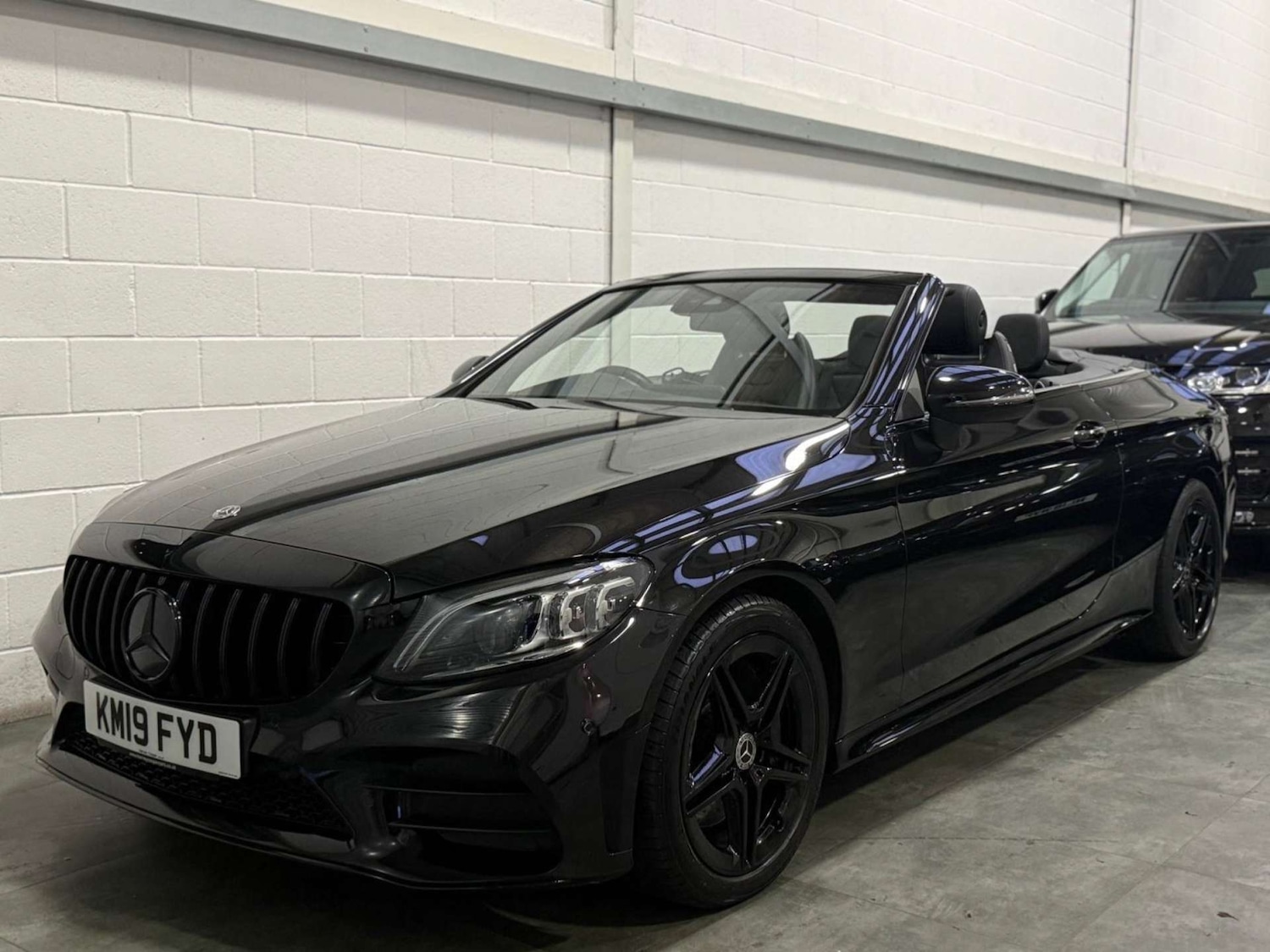 Used Mercedes-Benz C Class 2019 for sale - 76569717: Photo 3