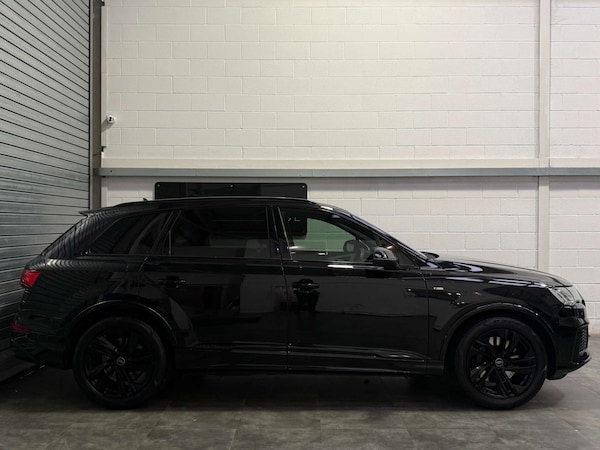 Used Audi Q7 2023 for sale - 76228747: Photo 4