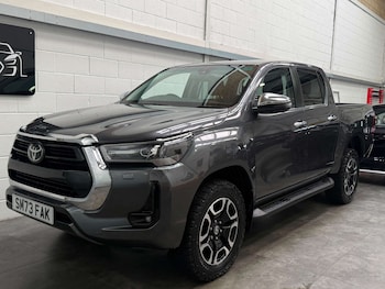 Used Toyota Hilux 2024 for sale - 79277973: Photo