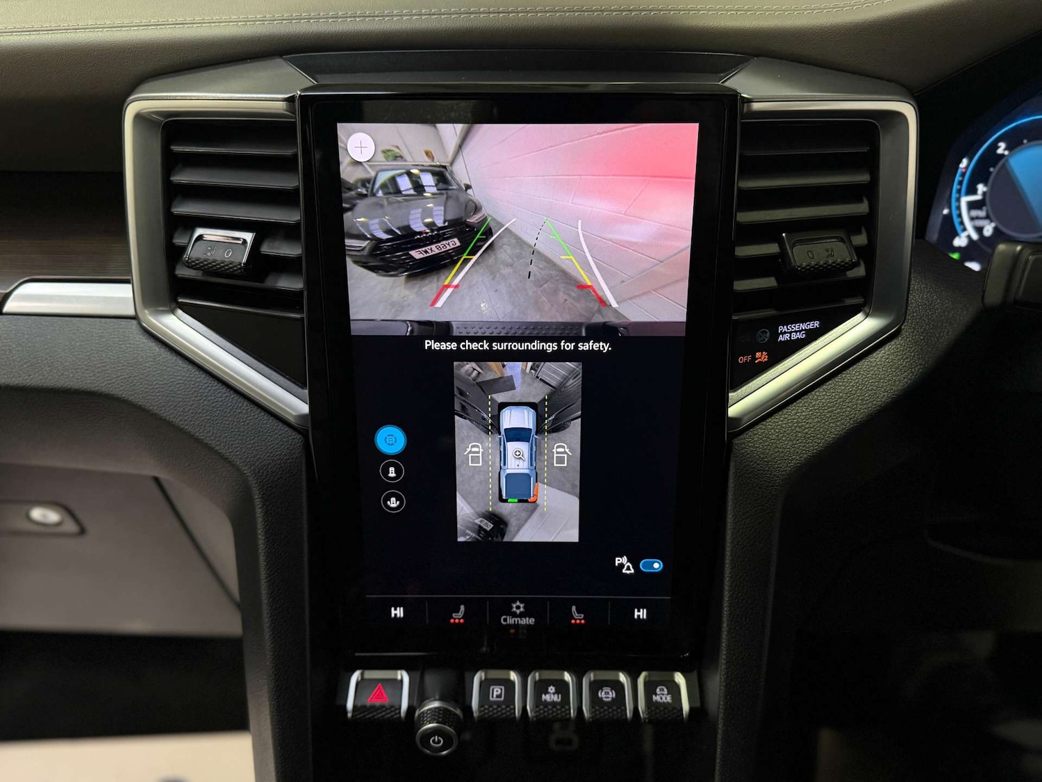 Used Volkswagen Amarok 2024 for sale - 77247831: Photo 19