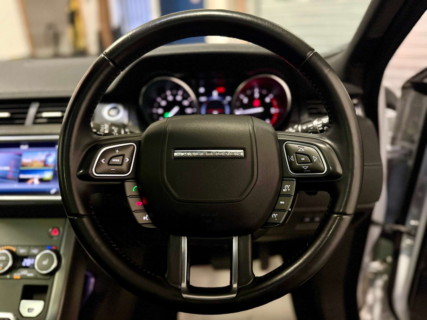 Used Land Rover Range Rover Evoque 2018 for sale - 77288562: Photo 11