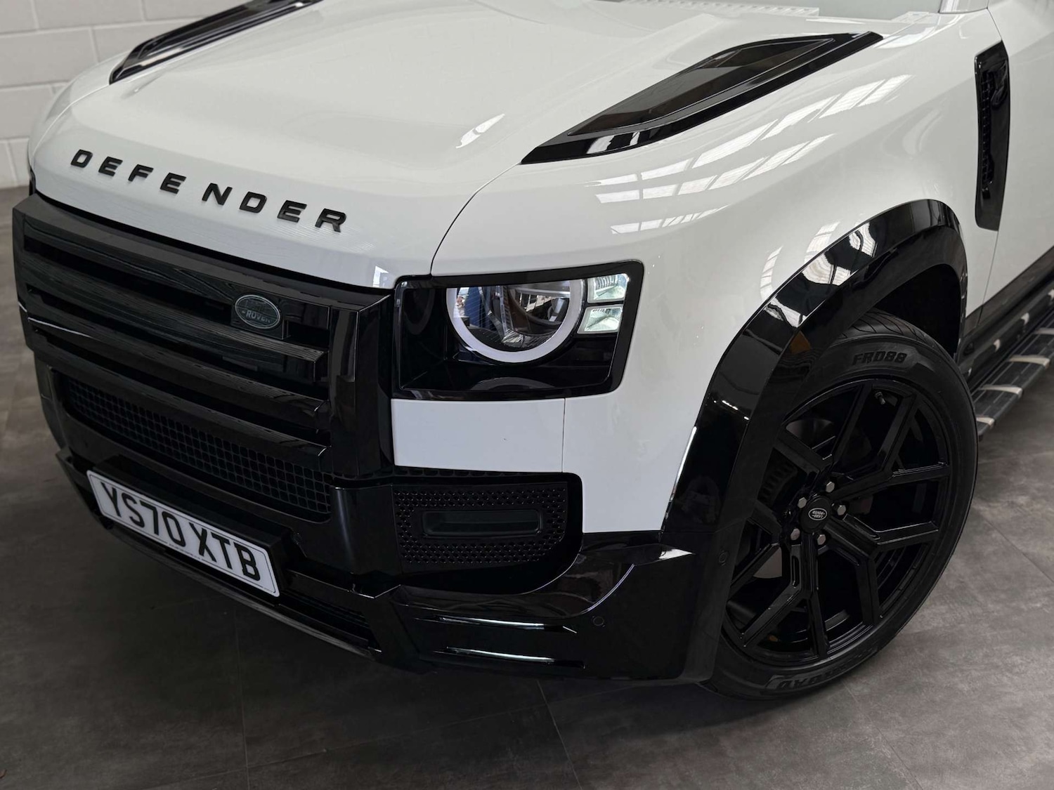 Used Land Rover Defender 2020 for sale - 78206025: Photo 11