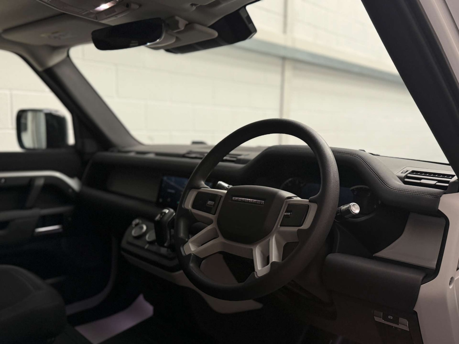 Used Land Rover Defender 2020 for sale - 78206025: Photo 13