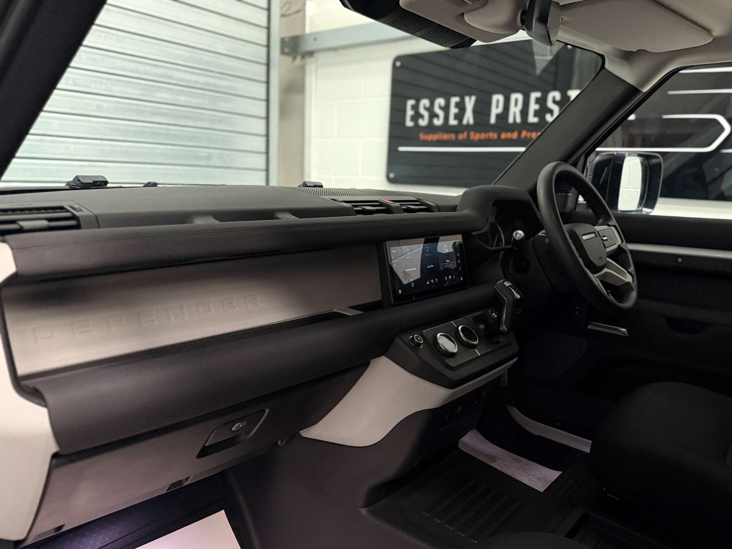 Used Land Rover Defender 2020 for sale - 78206025: Photo 15