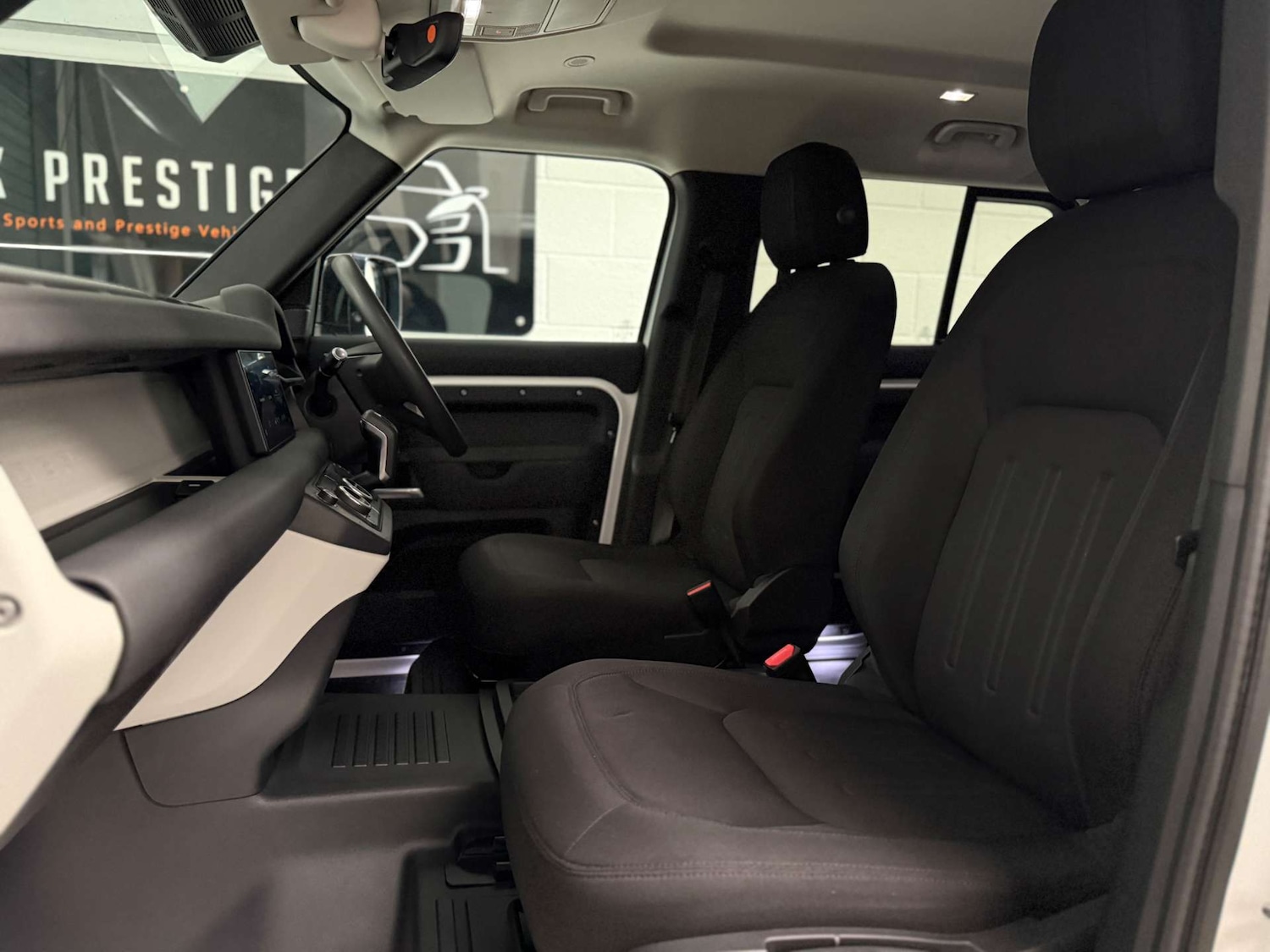 Used Land Rover Defender 2020 for sale - 78206025: Photo 16