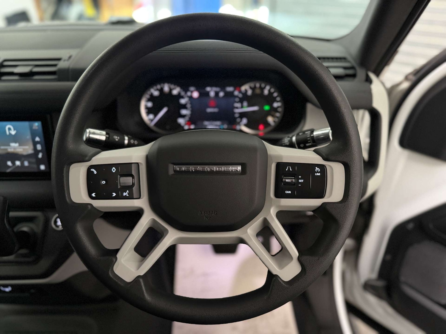 Used Land Rover Defender 2020 for sale - 78206025: Photo 17