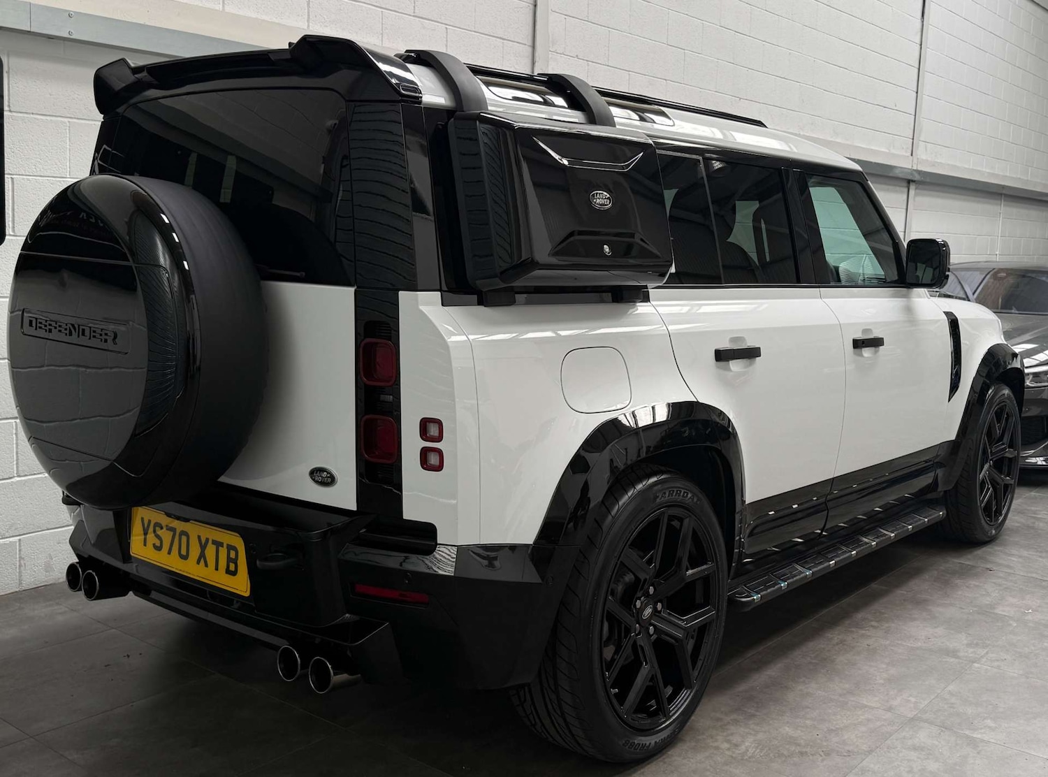 Used Land Rover Defender 2020 for sale - 78206025: Photo 6