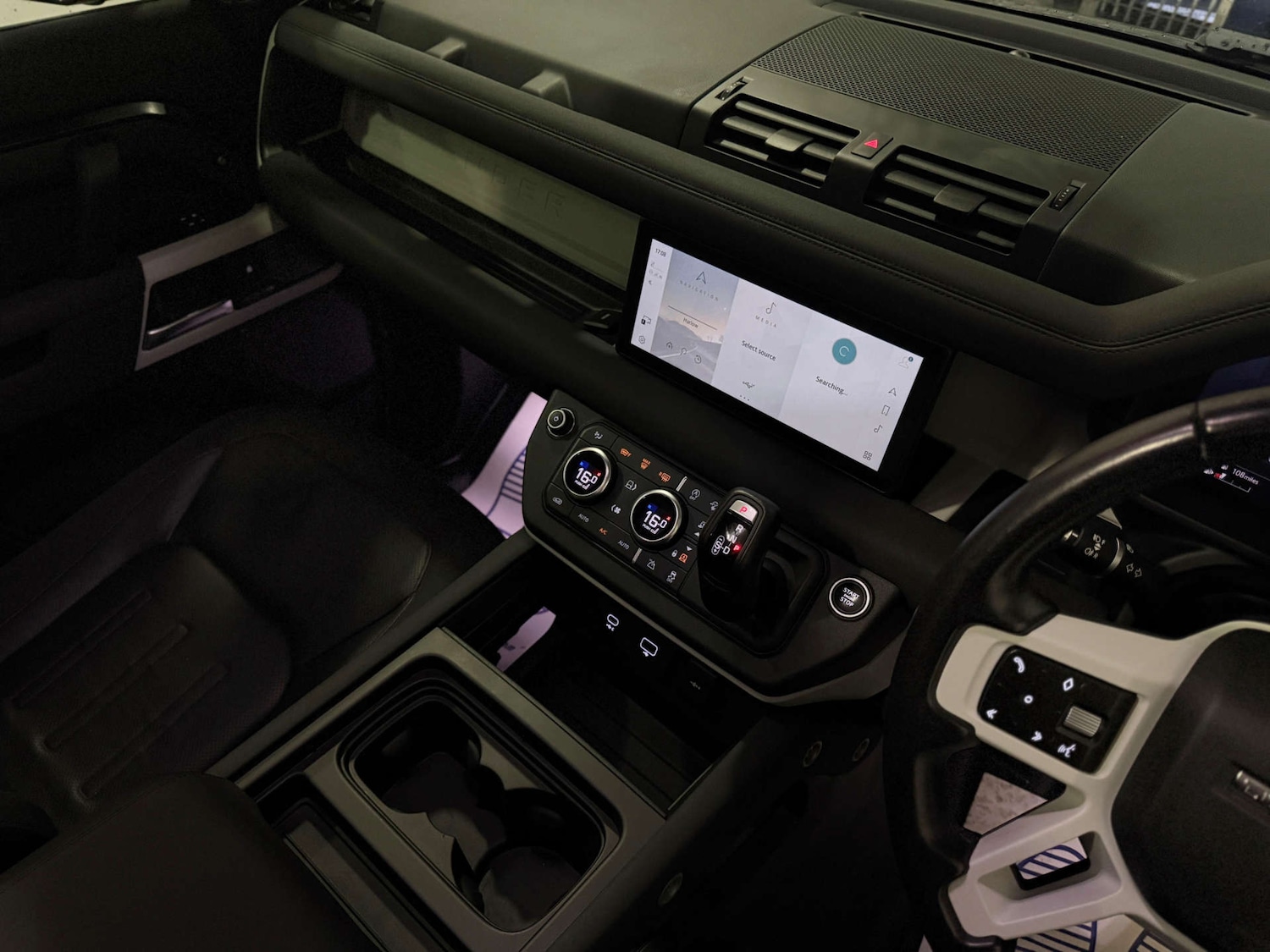 Used Land Rover Defender 2020 for sale - 76165324: Photo 19