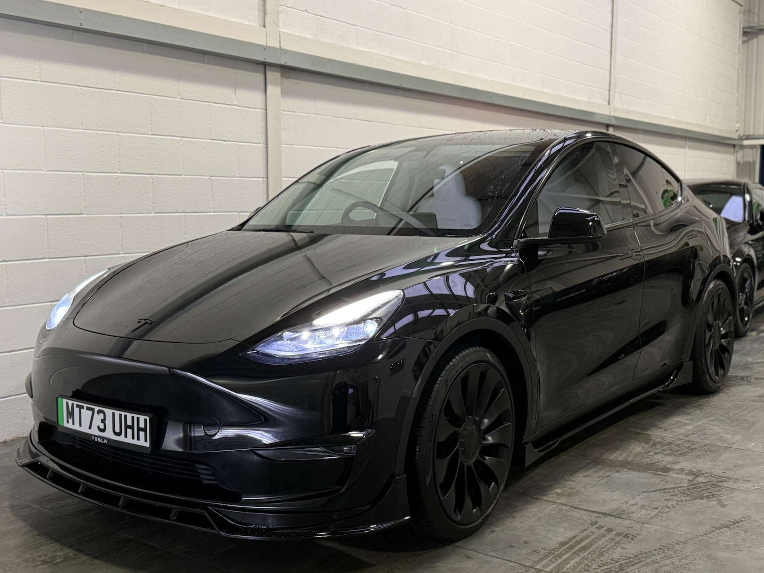 Used Tesla Model Y 2023 for sale - 77297302: Photo 3
