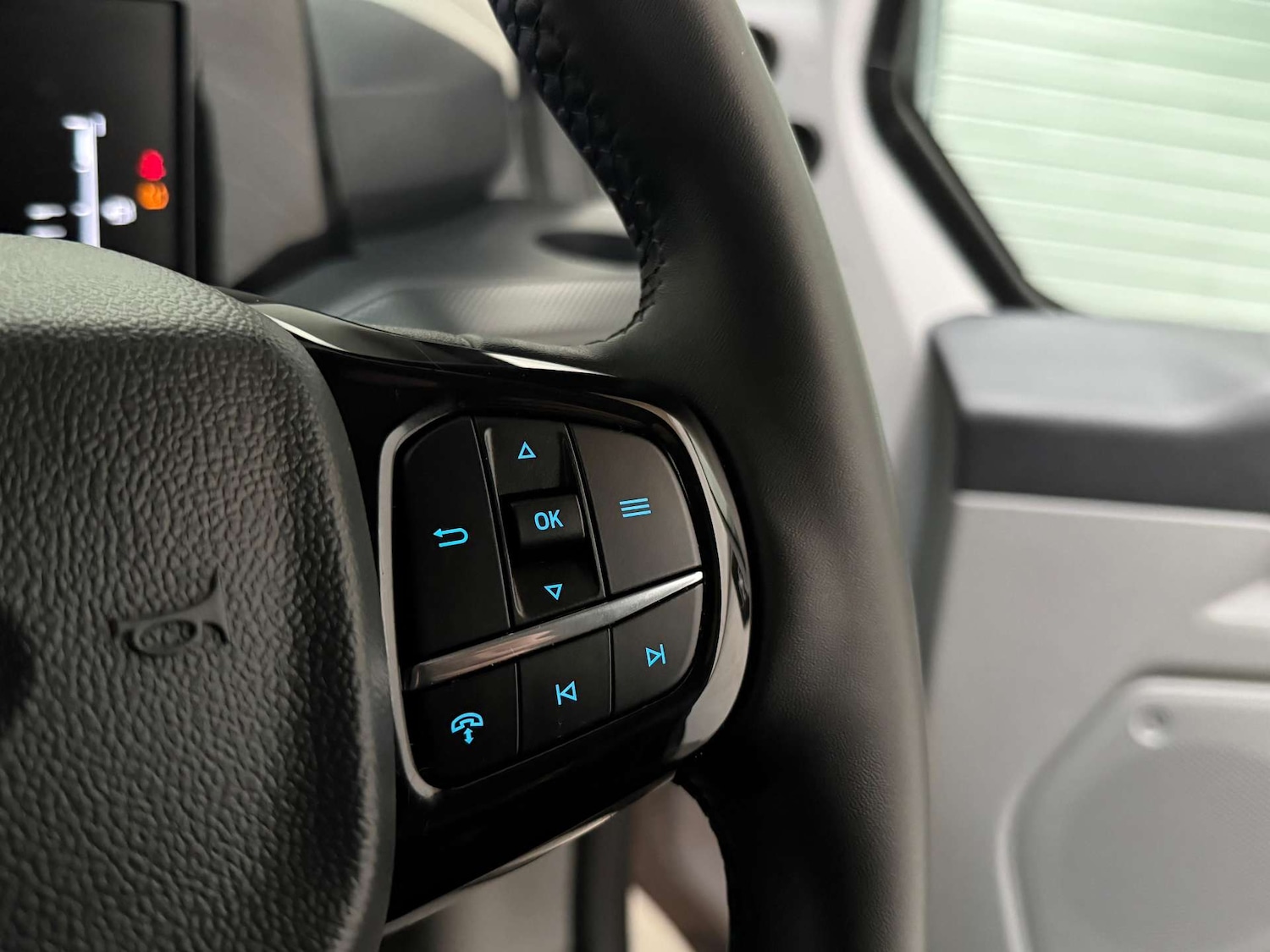 Used Ford Transit Custom 2024 for sale - 77446398: Photo 17